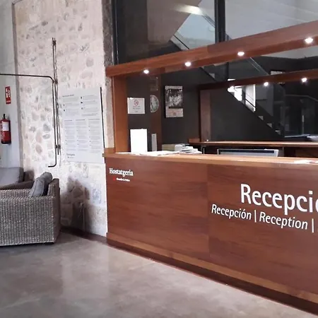 Hostatgeria De Hotel 3*
