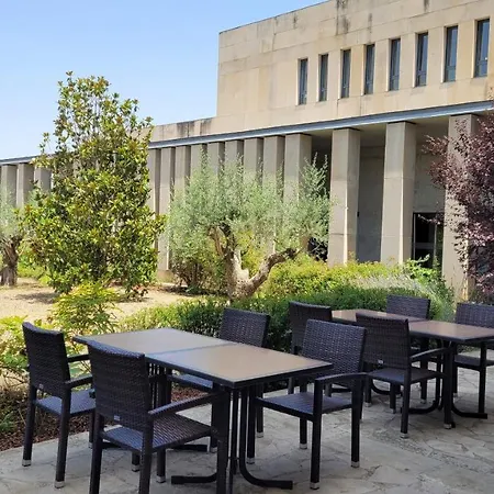Hostatgeria De Hotel Poblet