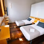 Hotel Hostatgeria De 3*