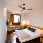 Hostatgeria De 3* Poblet