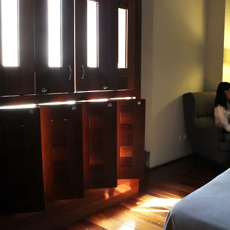 霍斯塔加利亚波夫莱特酒店 酒店 波贝勒特