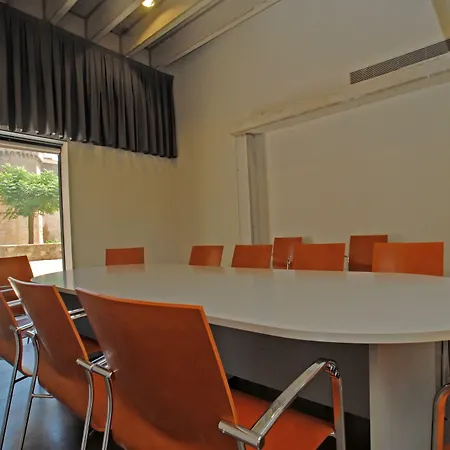 酒店 霍斯塔加利亚波夫莱特酒店 3*