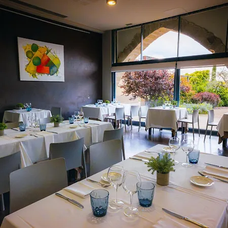 霍斯塔加利亚波夫莱特酒店