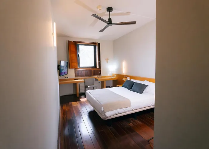 Hostatgeria De Hotel
