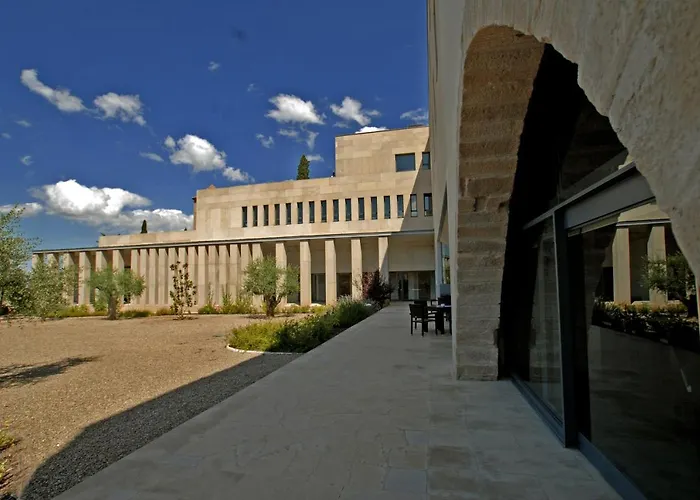 Hostatgeria De فندق بوليت